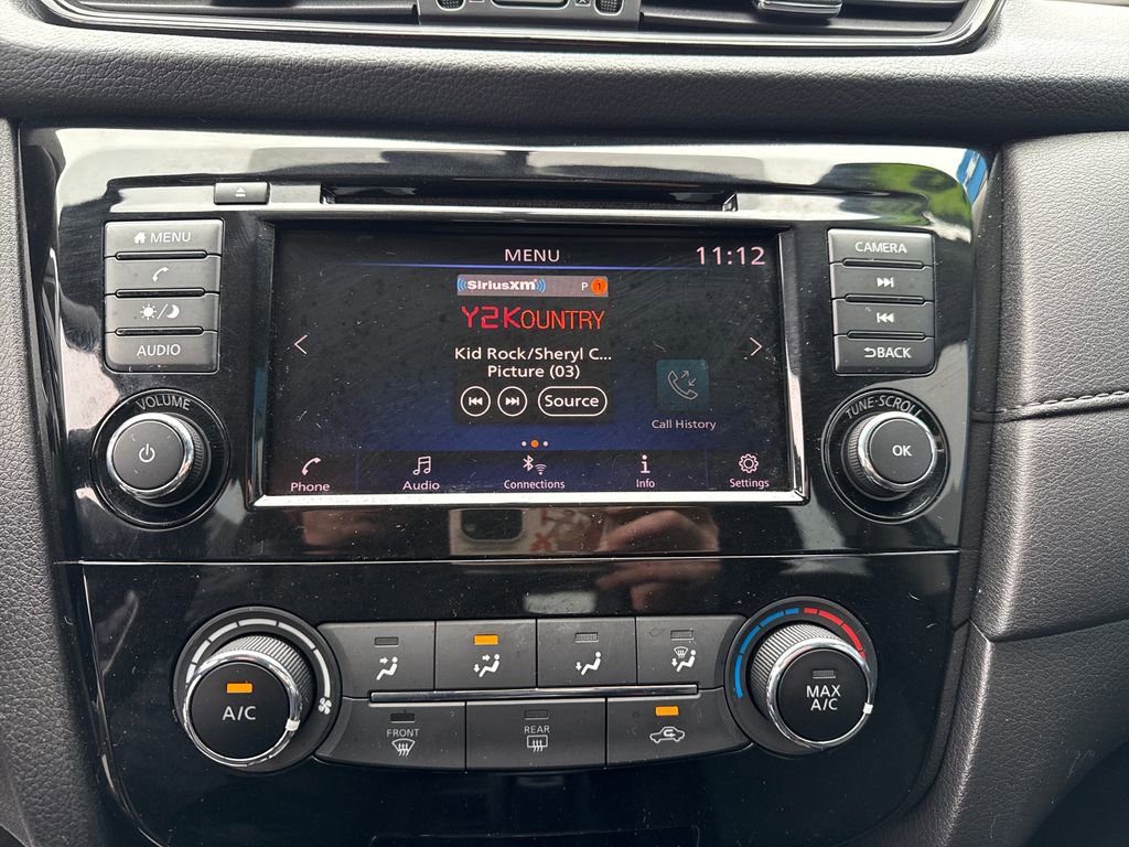 Used 2018 Nissan Rogue S image 23