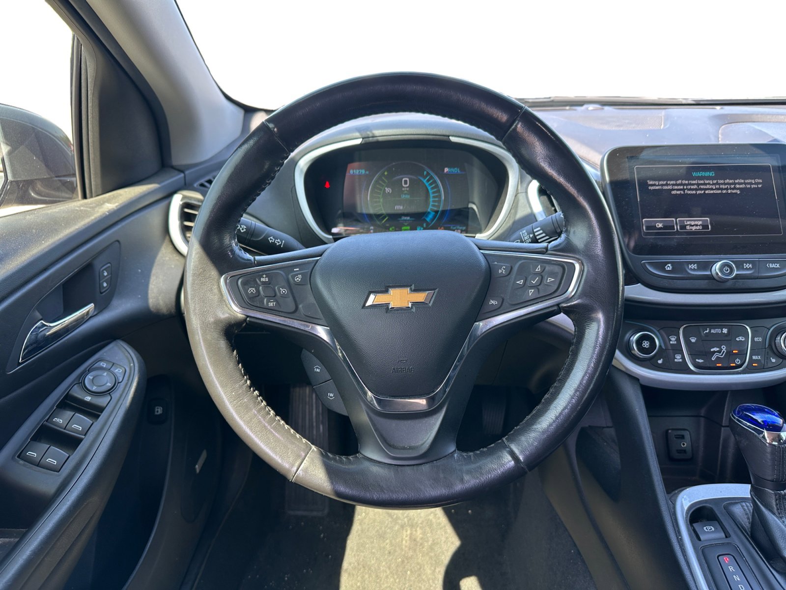 Used 2018 Chevrolet Volt LT w/ Comfort Package FWD image 12