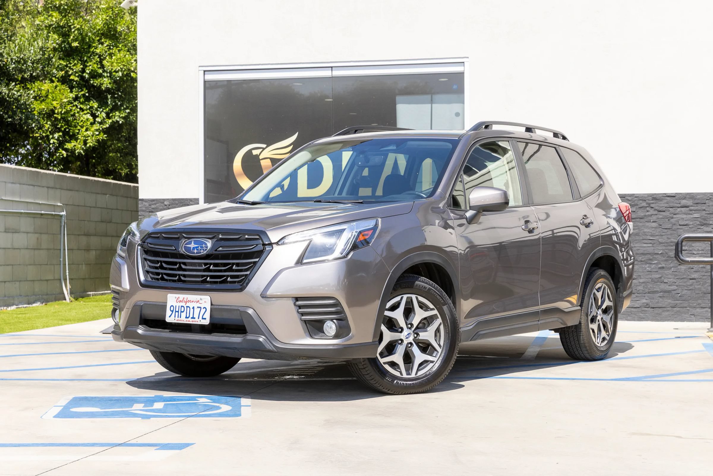Used 2023 Subaru Forester Premium AWD/4WD image 5