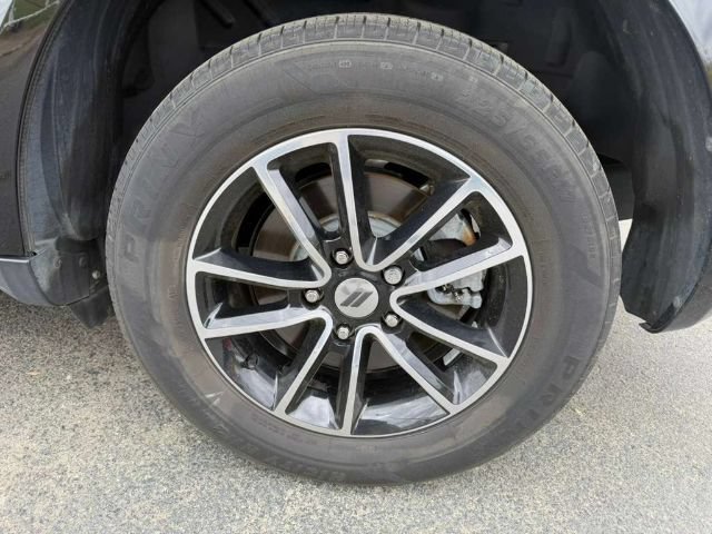 Used 2018 Dodge Journey SE w/ Blacktop Package FWD image 19