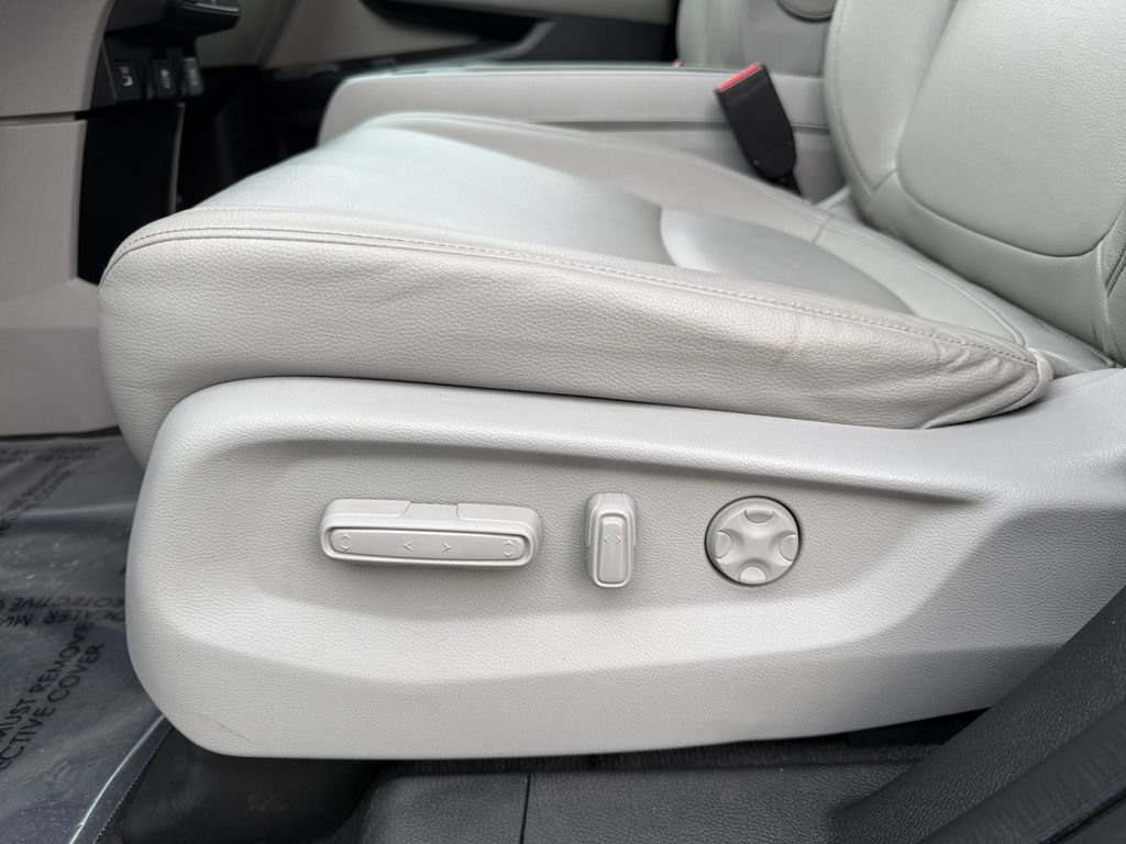 Used 2024 Honda Odyssey Touring image 10