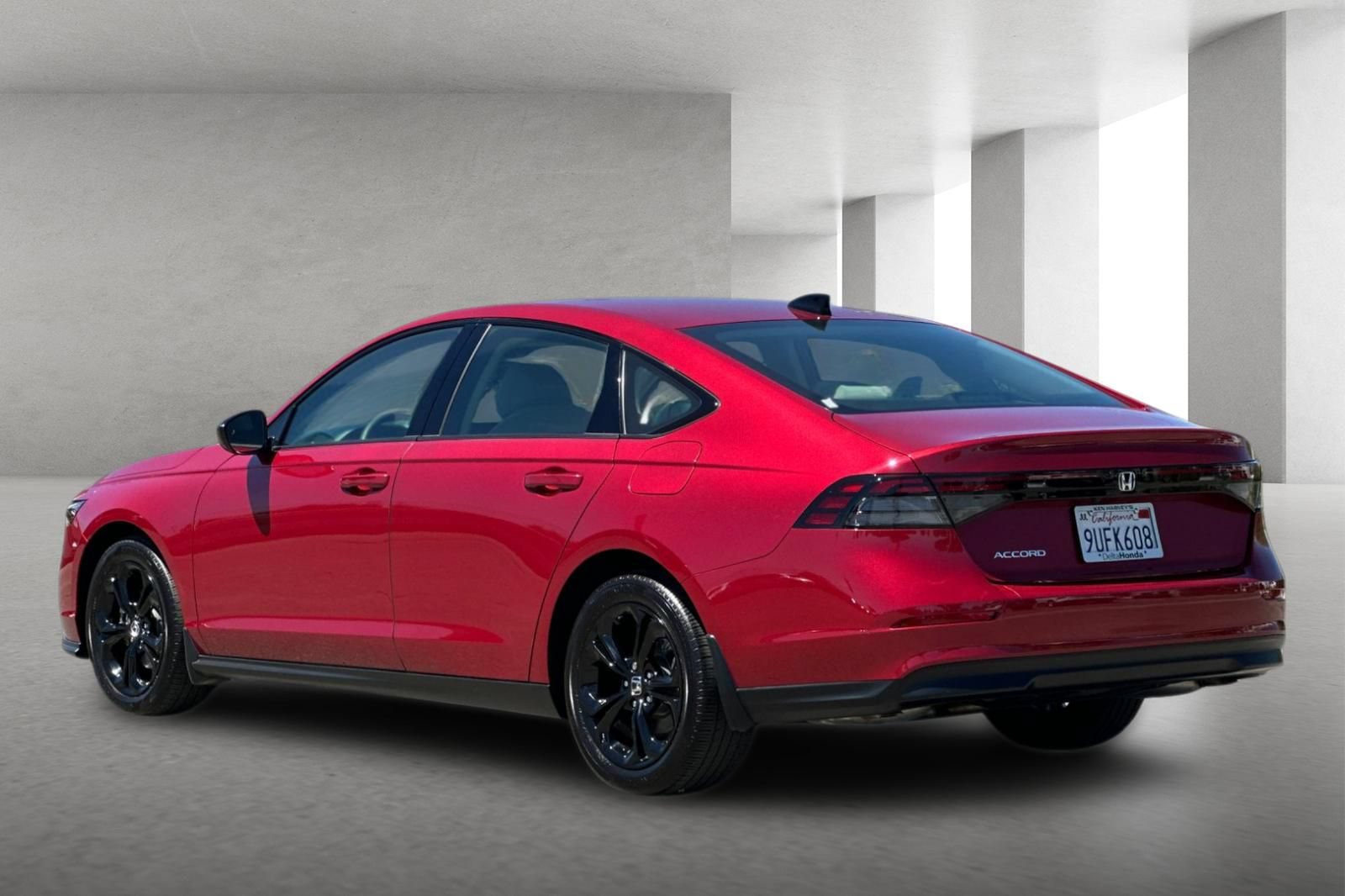 Certified 2025 Honda Accord SE image 6