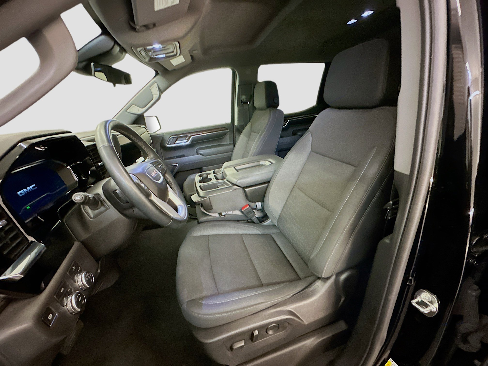 Used 2024 GMC Sierra 1500 Elevation image 13