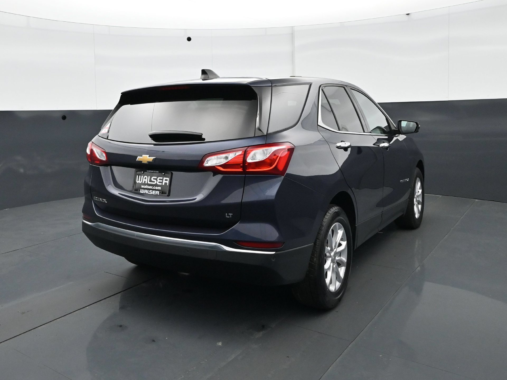 Used 2018 Chevrolet Equinox LT FWD image 6