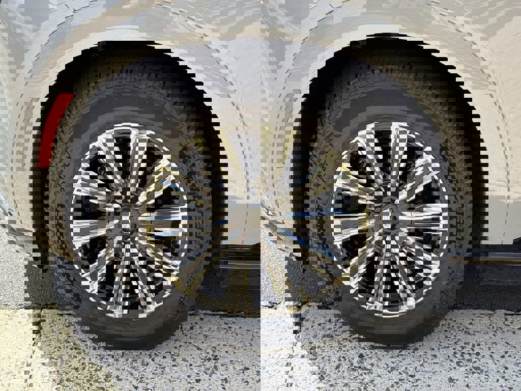 New 2026 Cadillac Escalade IQL Luxury w/ LPO, Floor Liner Package image 7