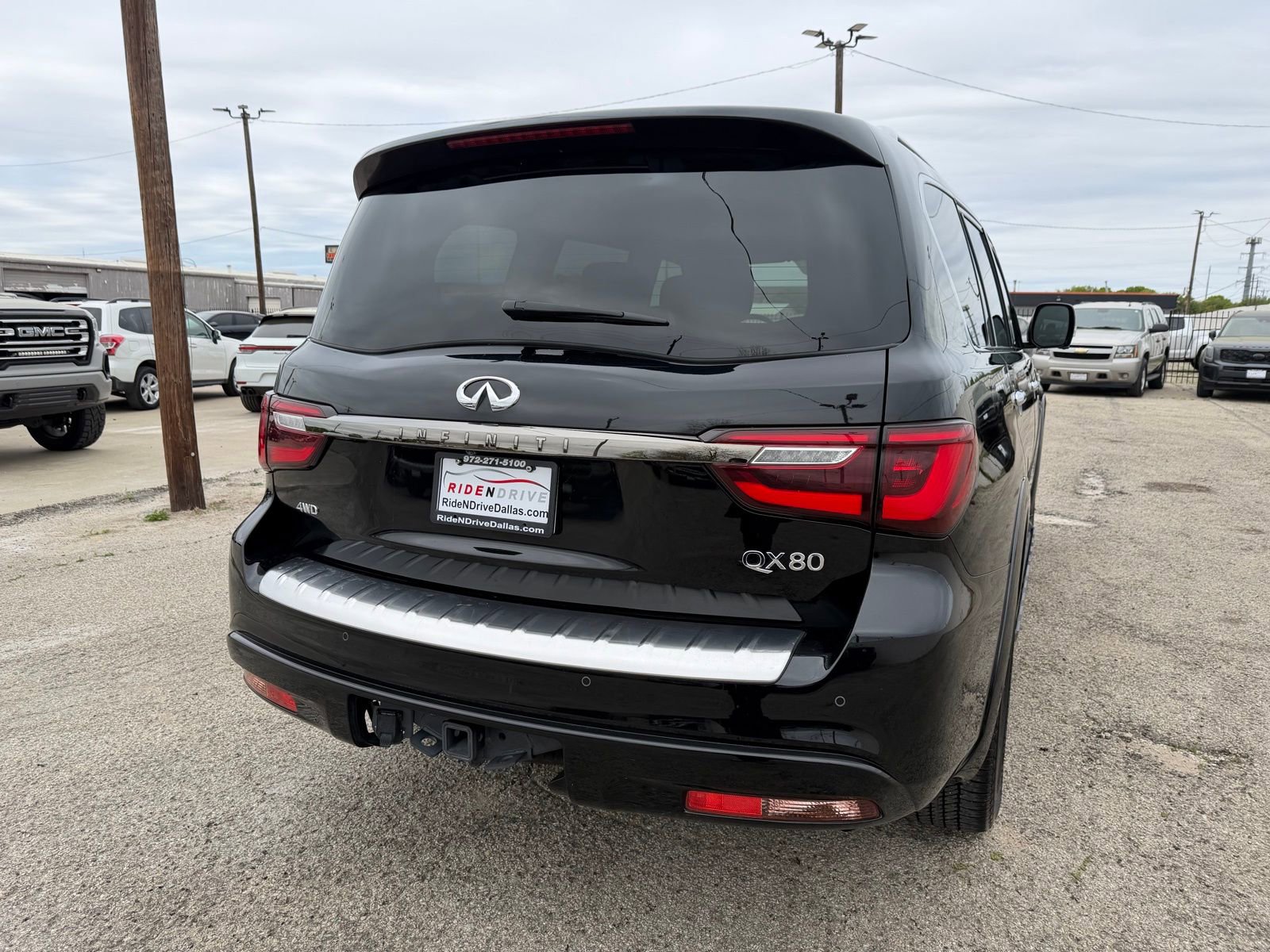 Used 2023 INFINITI QX80 Premium Select w/ Cargo Package image 6