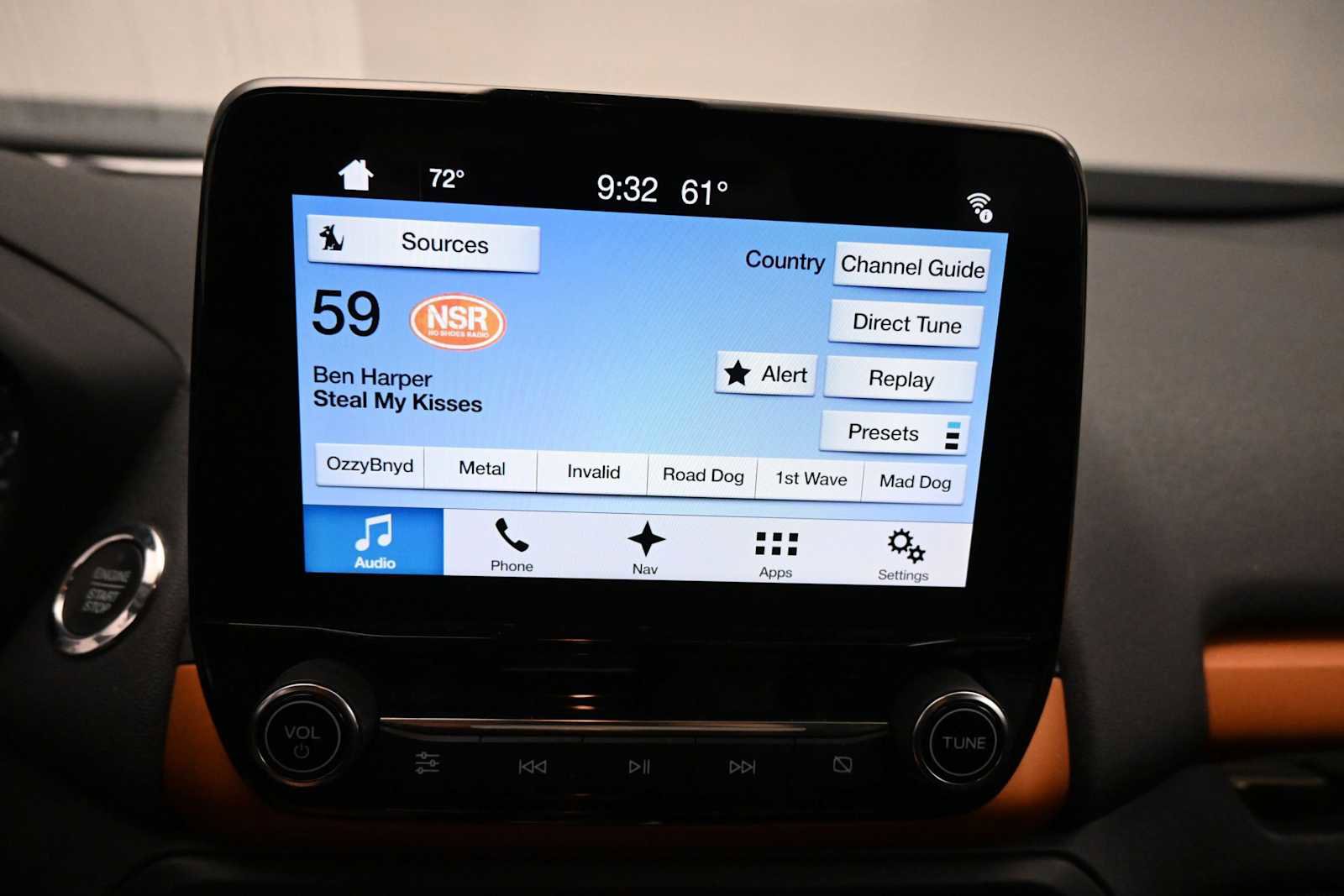 Used 2018 Ford EcoSport SES w/ SES Cold Weather Package AWD/4WD image 11