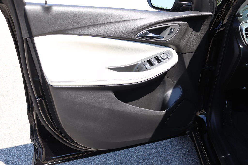 Used 2024 Buick Encore GX Preferred w/ Comfort Package FWD image 6