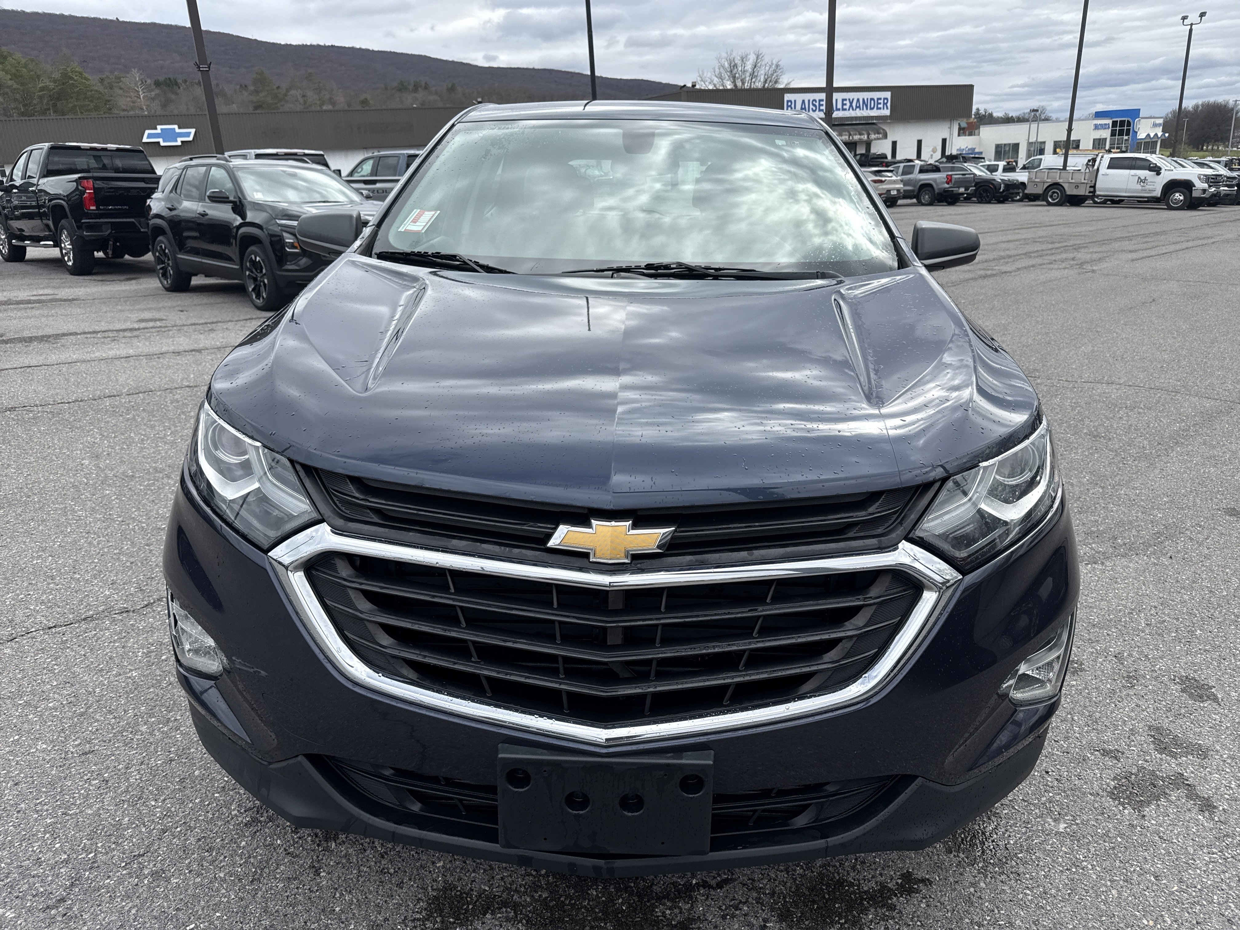 Used 2018 Chevrolet Equinox LS w/ LPO, Cargo Package image 8