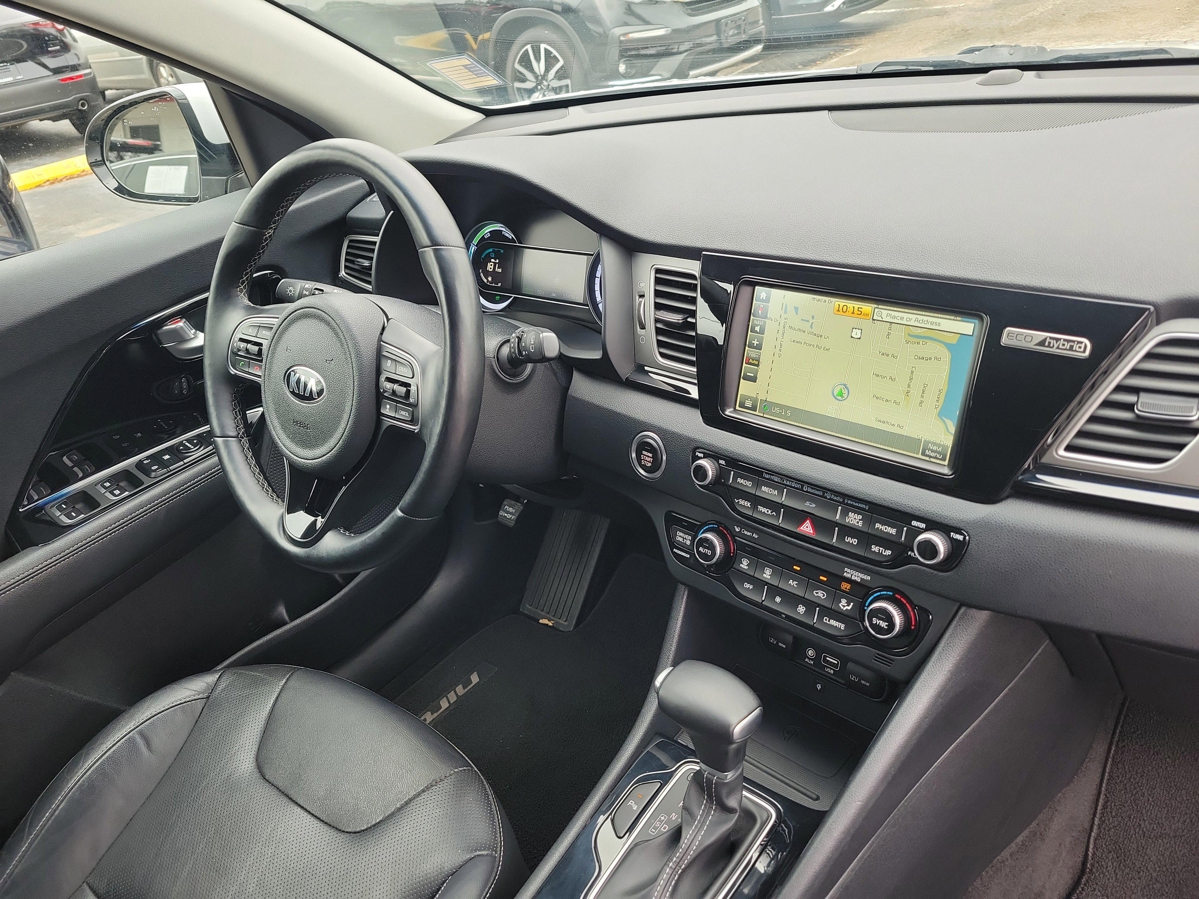 Used 2018 Kia Niro Touring FWD image 8