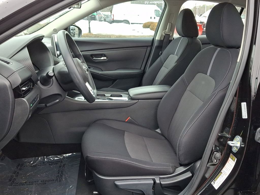 Used 2024 Nissan Sentra SV image 13