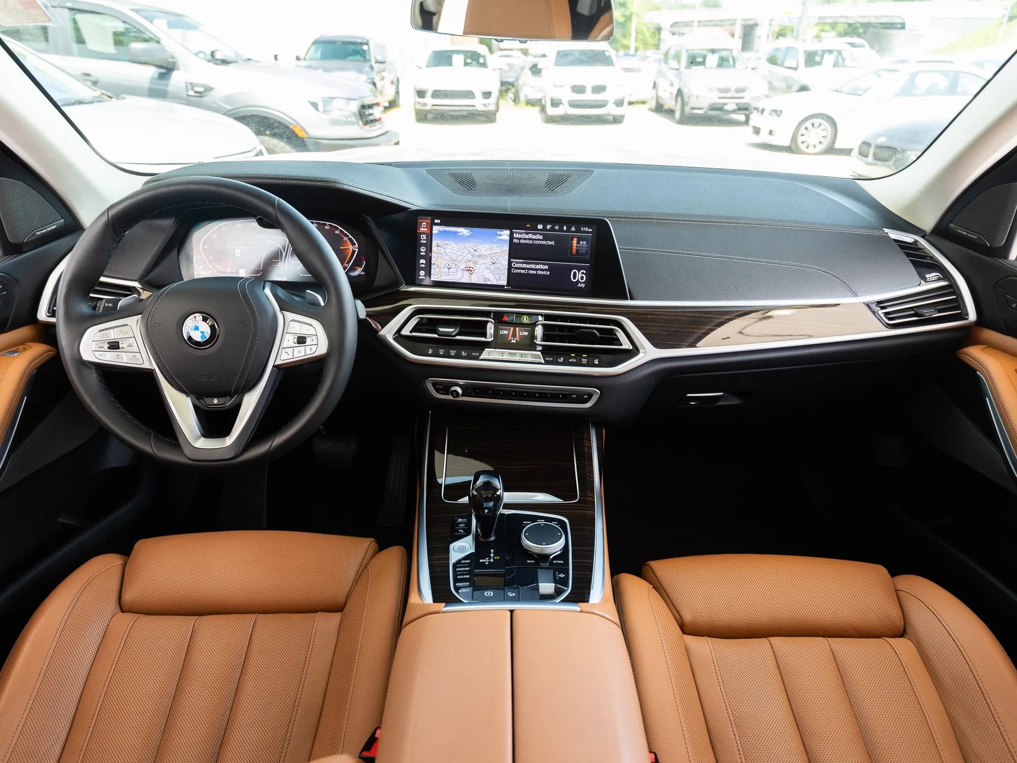 Used 2021 BMW X7 xDrive40i w/ Premium Package AWD/4WD image 2