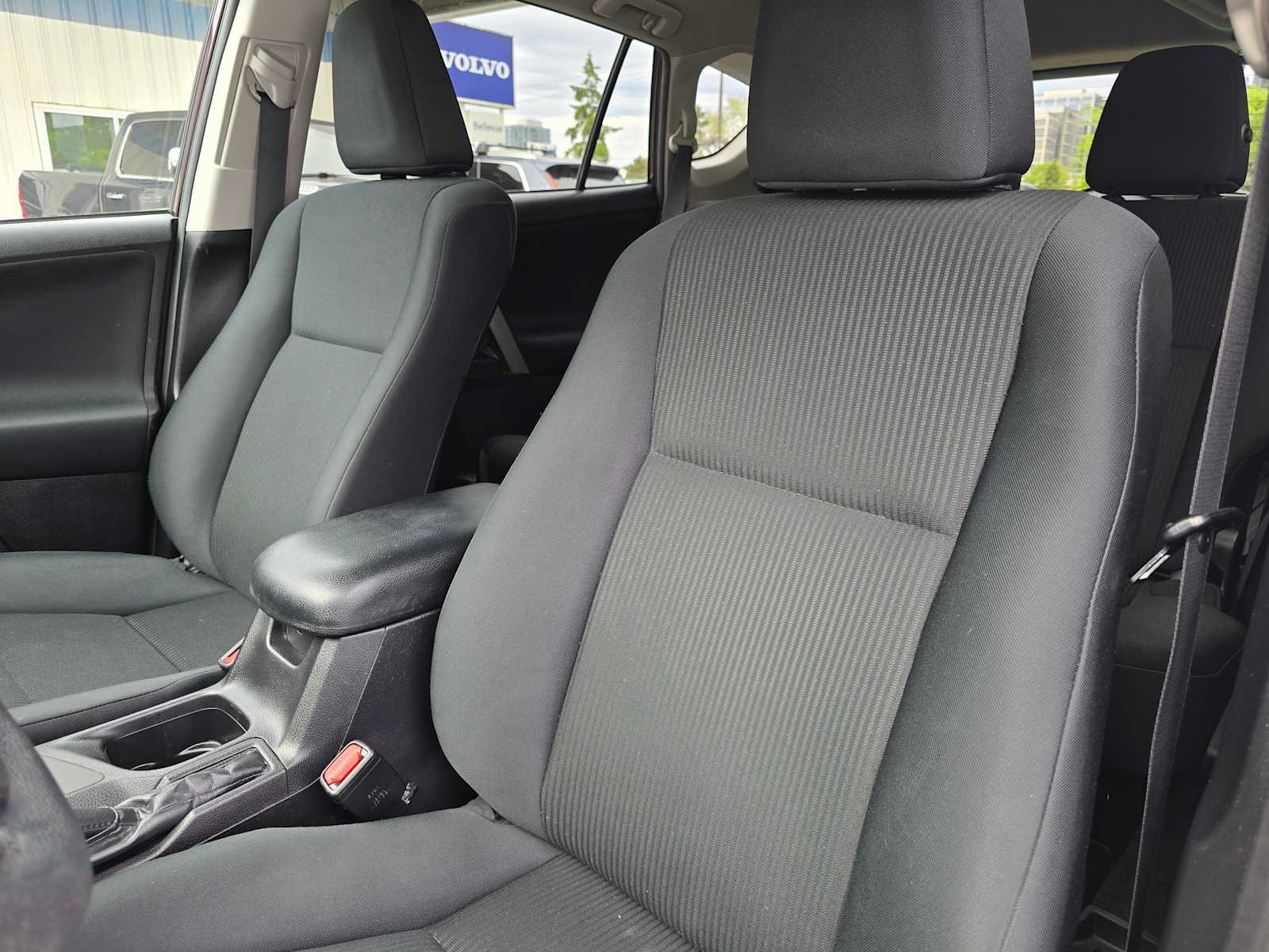 Used 2017 Toyota RAV4 LE w/ All Weather Liner Package AWD/4WD image 19