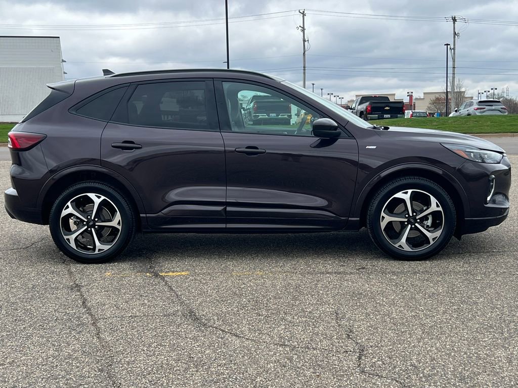 Used 2023 Ford Escape ST-Line Elite image 43