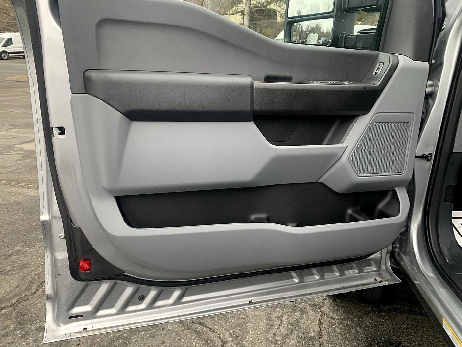 New 2024 Ford F450 XL RWD image 9
