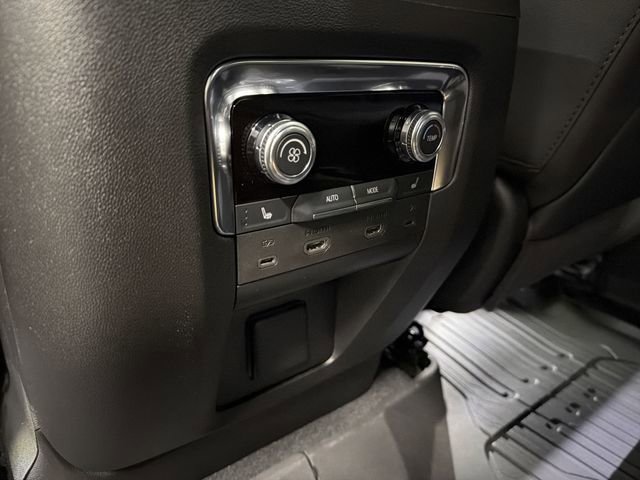 New 2026 GMC Yukon Elevation w/ Elevation Premium Package image 19