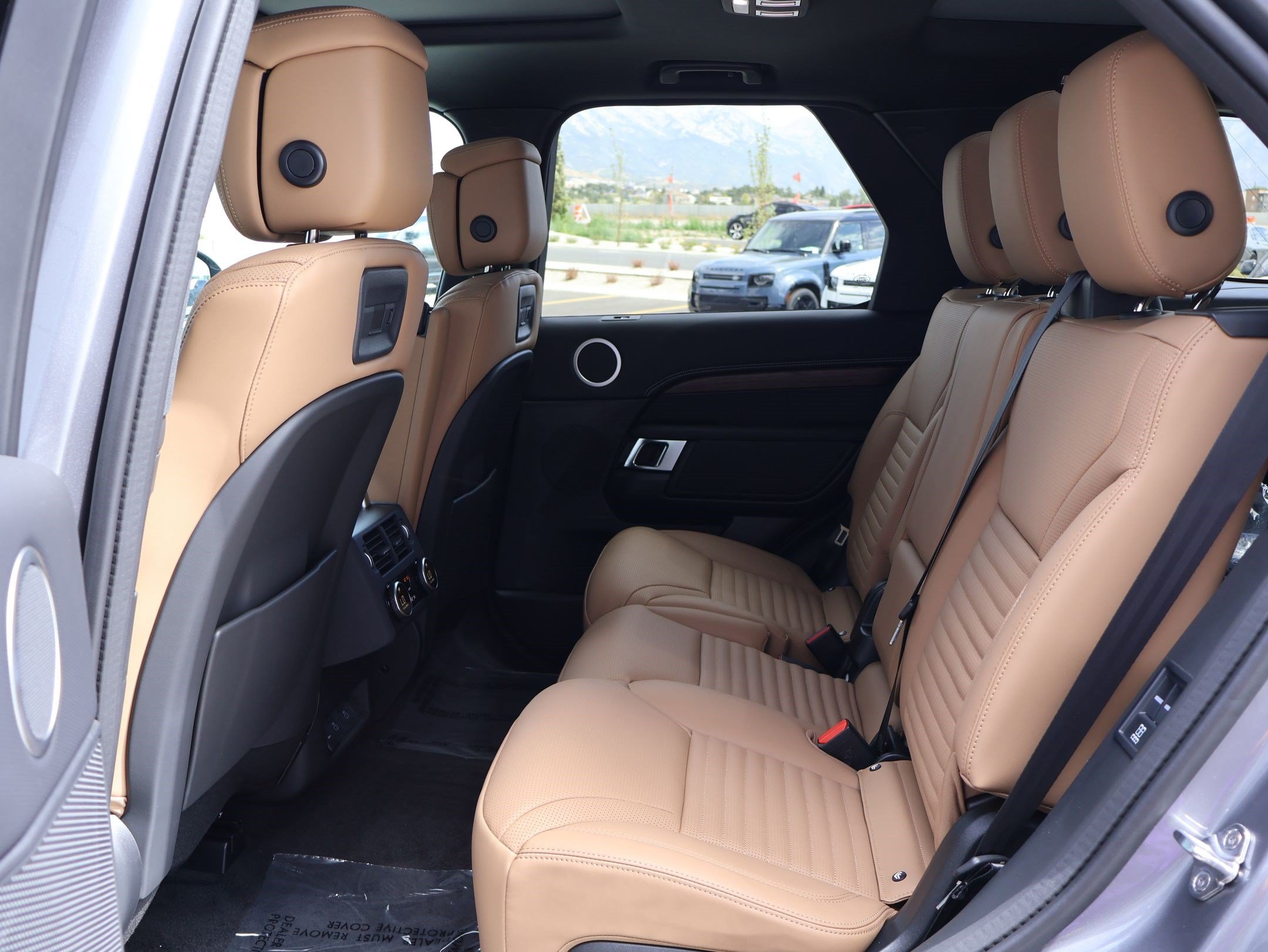 New 2026 Land Rover Discovery Dynamic SE AWD/4WD image 22