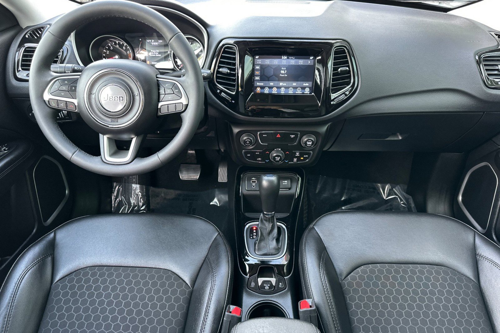 Used 2021 Jeep Compass Latitude image 6