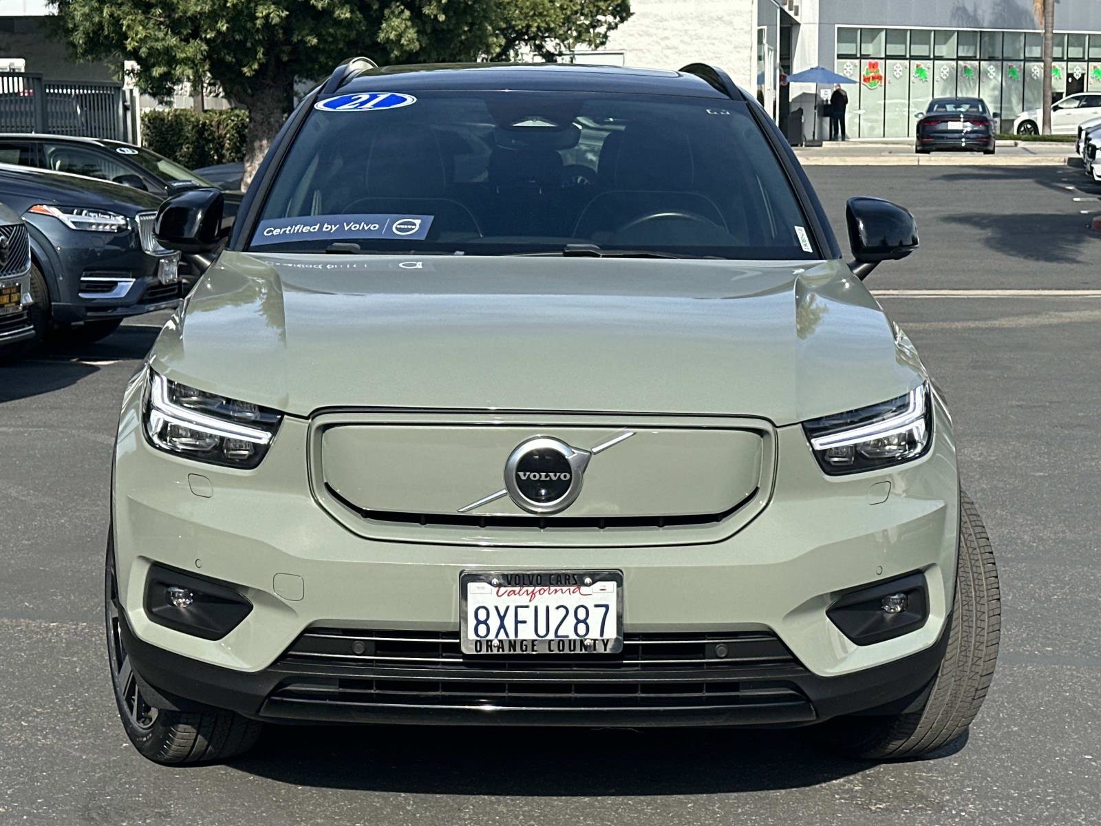 Certified 2021 Volvo XC40 P8 Recharge w/ Advanced Package image 2