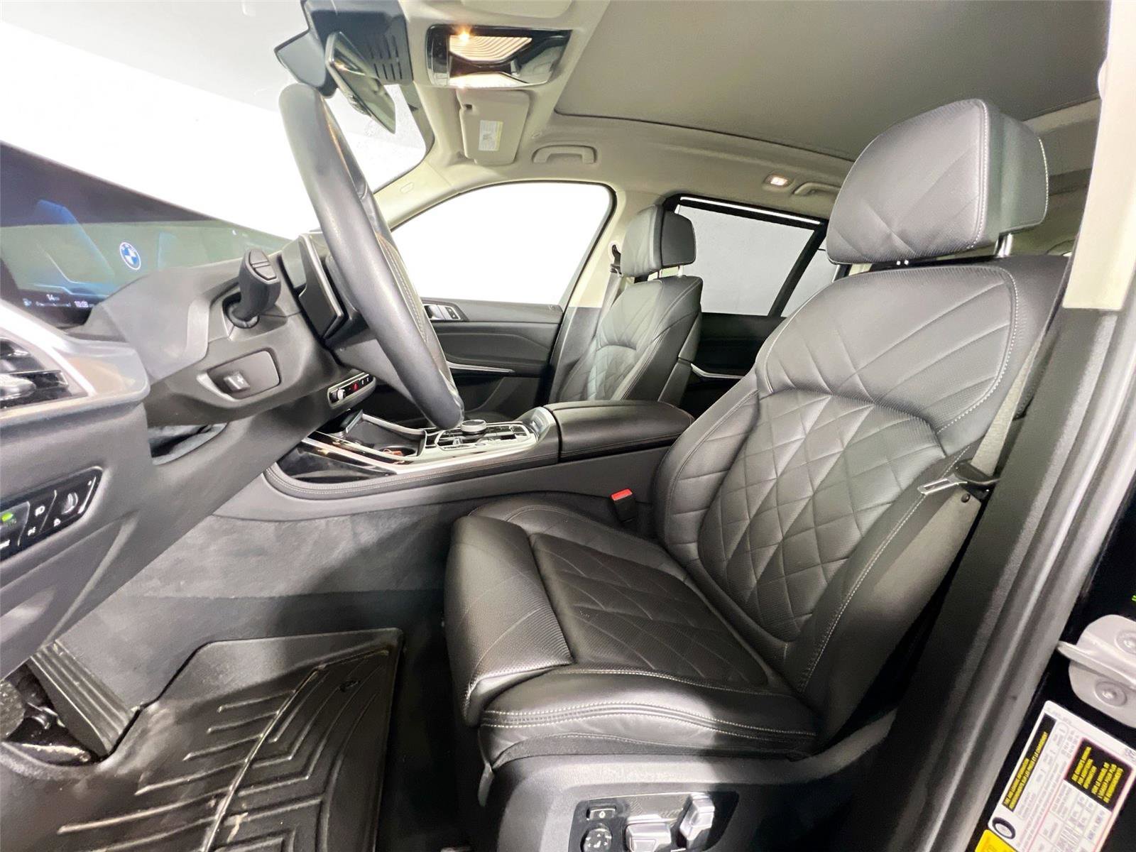 Certified 2023 BMW X7 xDrive40i w/ Executive Package image 20