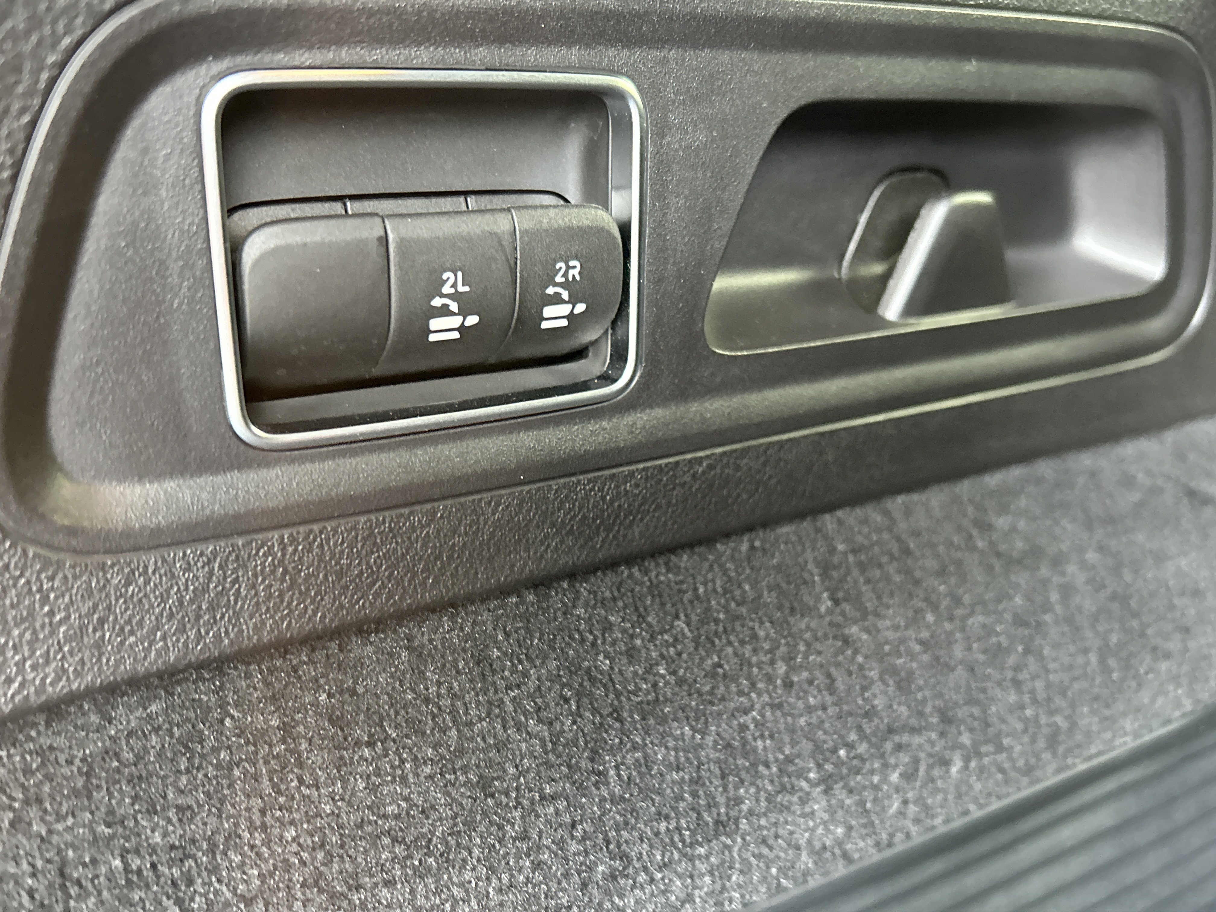 Certified 2024 Mercedes-Benz GLS 580 4MATIC image 11
