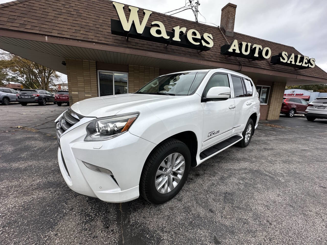 Used 2015 Lexus GX 460 w/ Premium Package AWD/4WD image 9