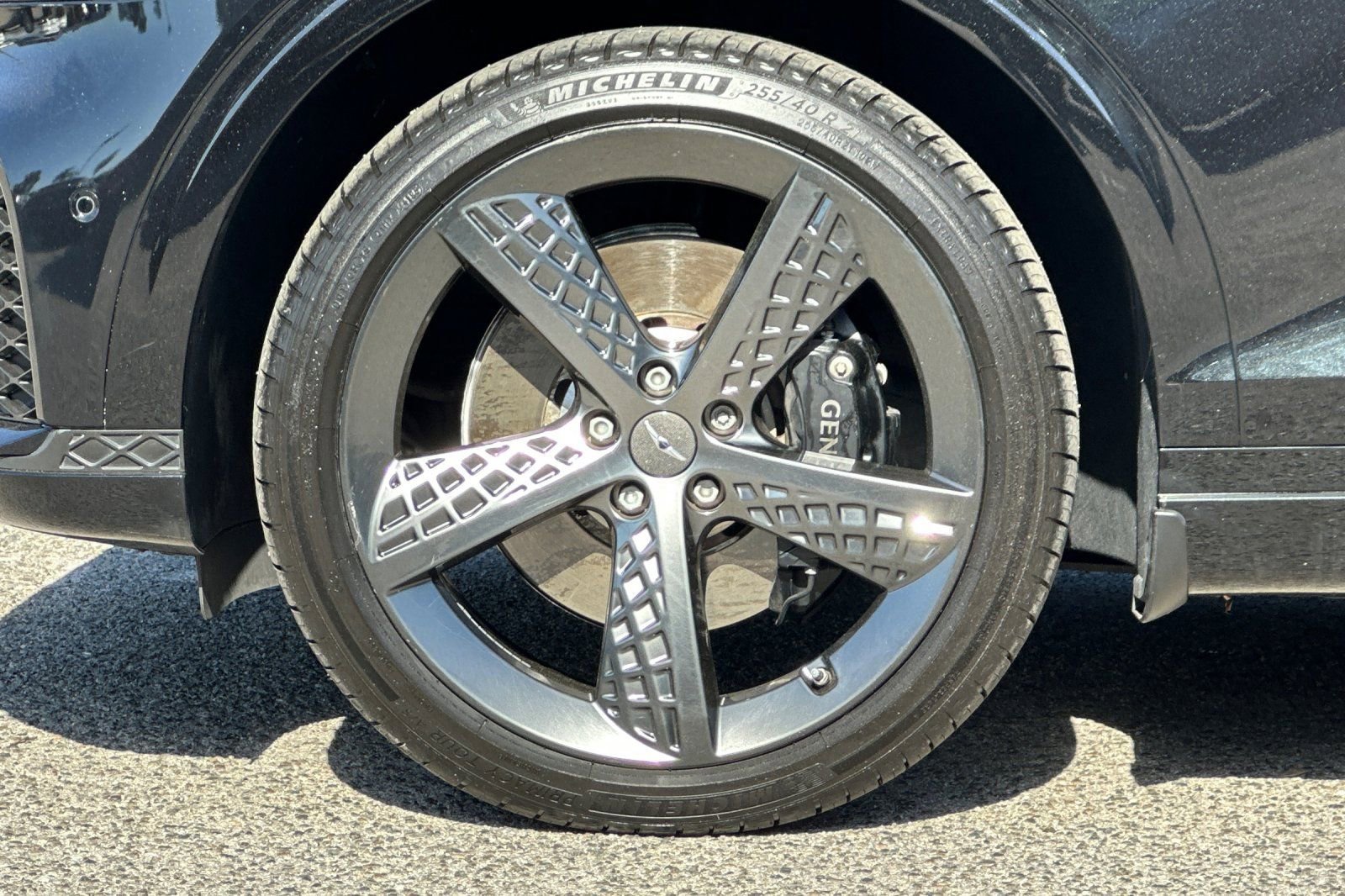 Used 2023 Genesis GV70 2.5T w/ Sport Prestige Package image 28