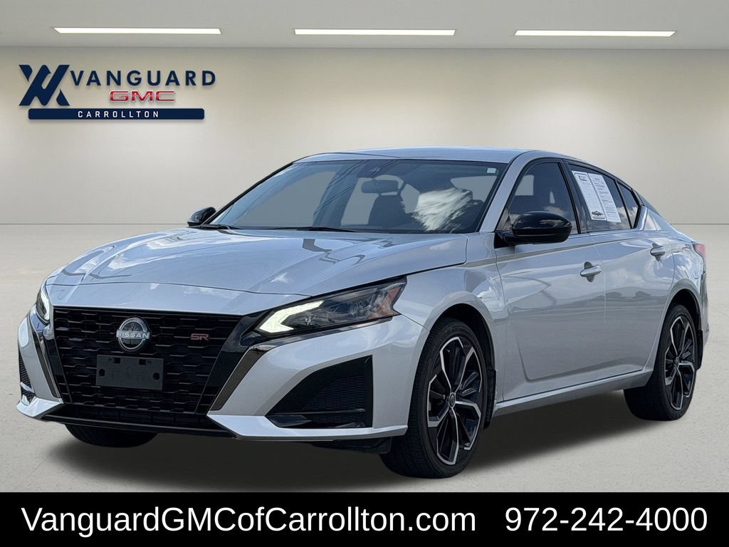 Used 2024 Nissan Altima 2.5 SR AWD/4WD image 5