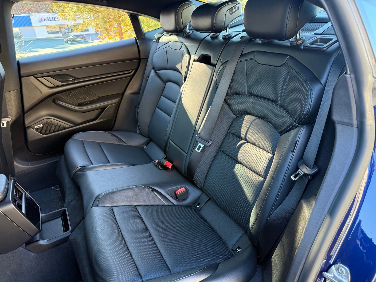 Used 2022 Porsche Taycan Base image 40