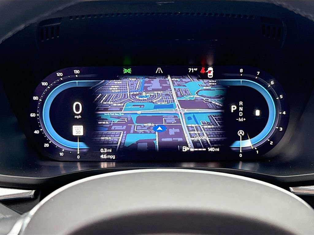 Used 2023 Volvo XC60 B5 Ultimate w/ Protection Package Premier image 13