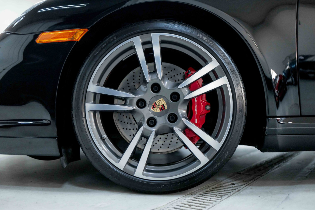 Used 2012 Porsche 911 Turbo image 27