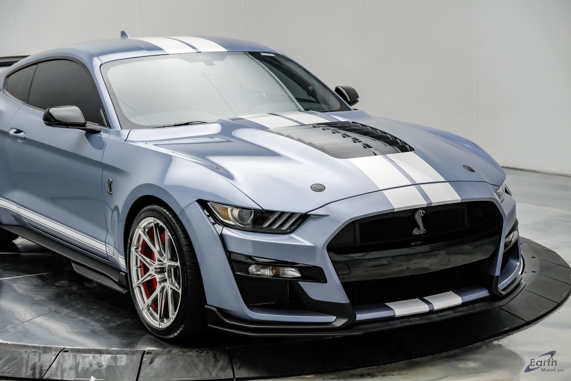 Used 2022 Ford Mustang Shelby GT500 w/ Technology Package RWD image 33
