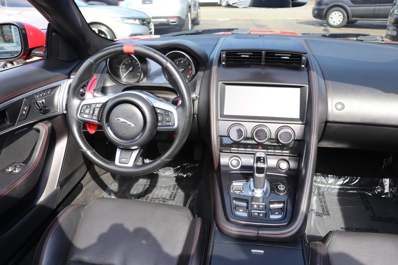Used 2020 Jaguar F-TYPE Checkered Flag image 15