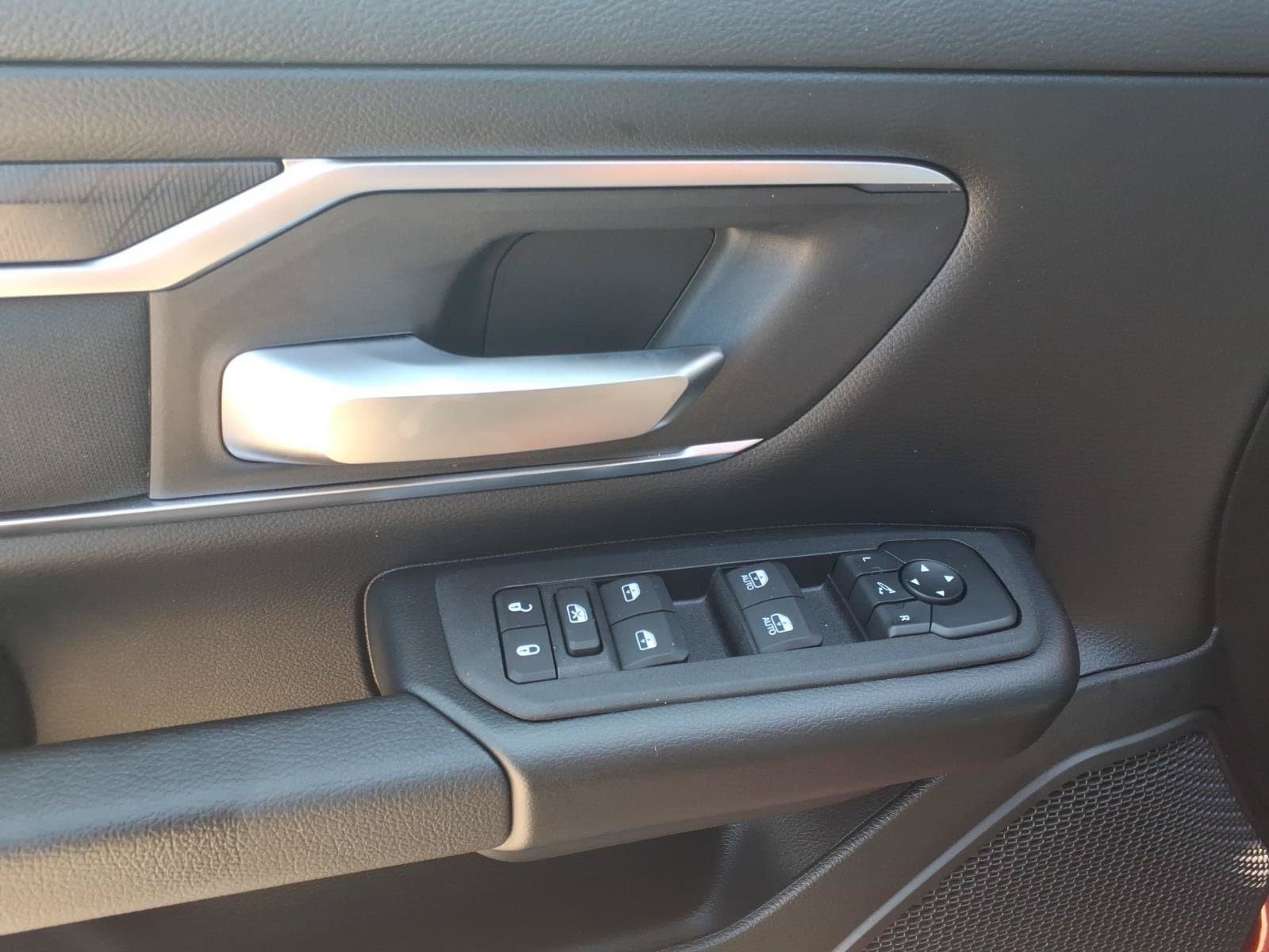 New 2026 RAM 1500 Big Horn AWD/4WD image 11