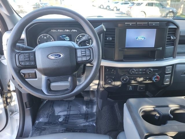 Used 2024 Ford F450 XL w/ XL Chrome Package image 12