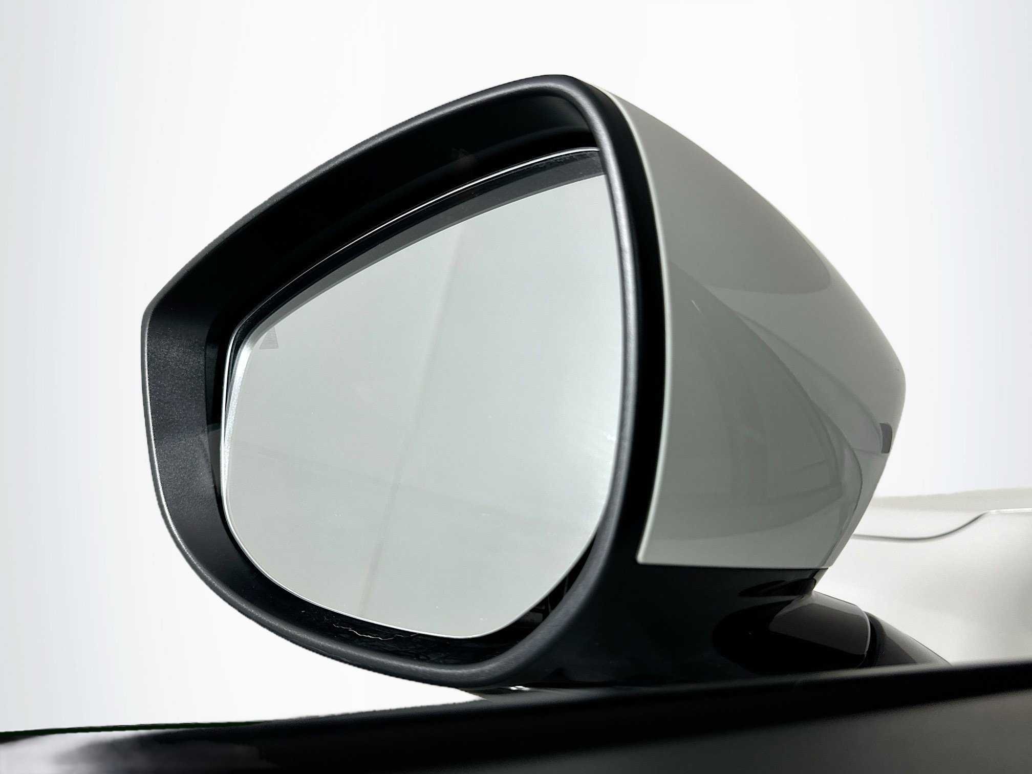 Used 2024 MAZDA CX-90 Plug-In Hybrid w/ Preferred image 16