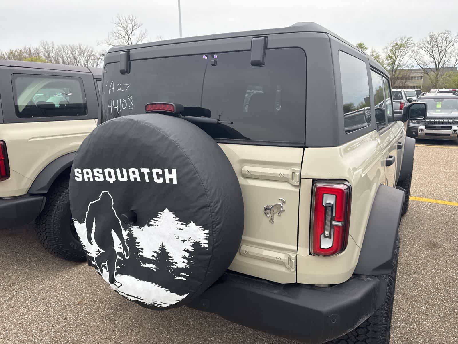 New 2026 Ford Bronco Outer Banks w/ Sasquatch Package AWD/4WD image 27