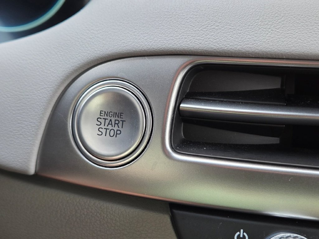 Certified 2025 Hyundai Palisade SEL FWD image 29