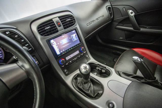 Used 2006 Chevrolet Corvette Z06 w/ Preferred Equipment Group image 44