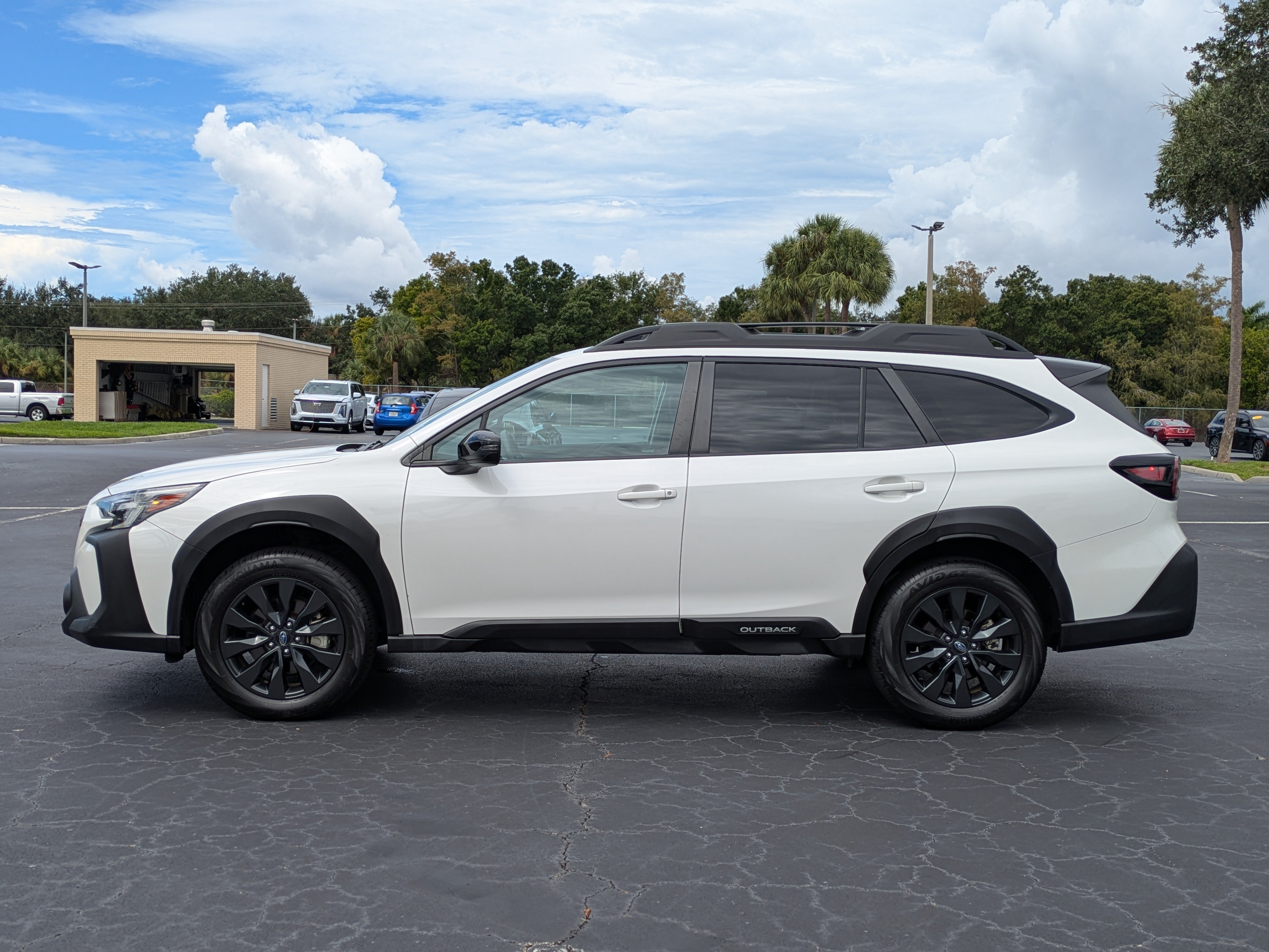 Used 2024 Subaru Outback Onyx Edition AWD/4WD image 3