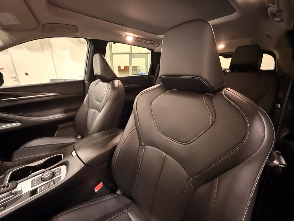 Used 2024 INFINITI QX60 Luxe w/ Vision Package AWD/4WD image 19