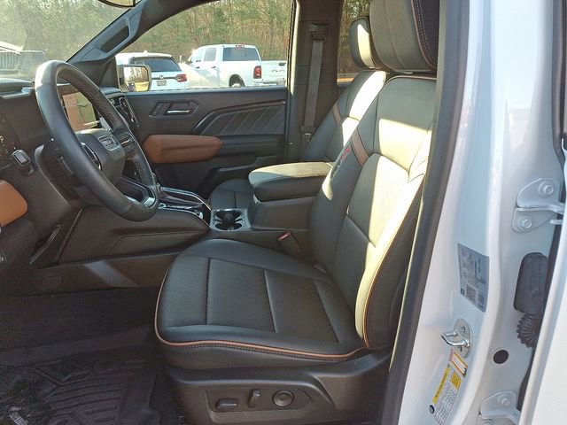 Used 2024 GMC Canyon AT4 w/ AT4 Premium Package image 13