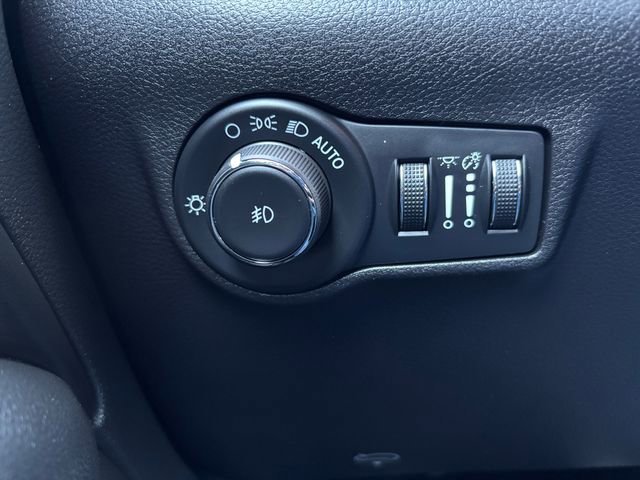 Used 2024 Jeep Compass Trailhawk image 17