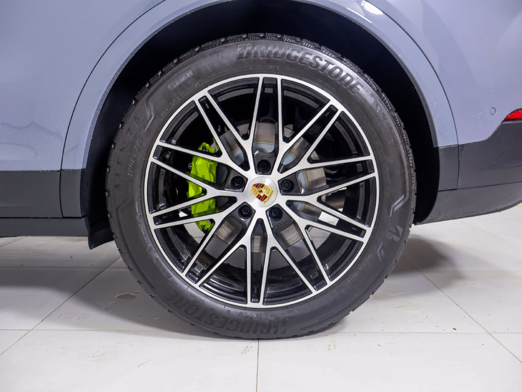 Certified 2026 Porsche Cayenne Coupe AWD/4WD image 29