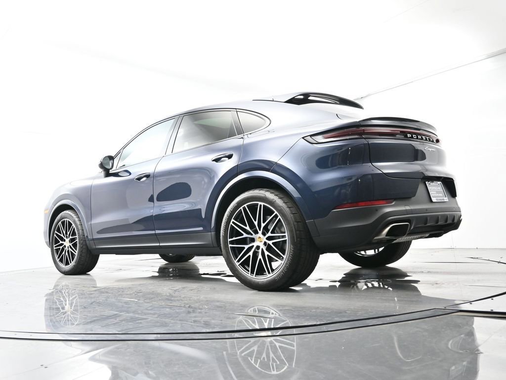 Certified 2024 Porsche Cayenne Coupe image 45