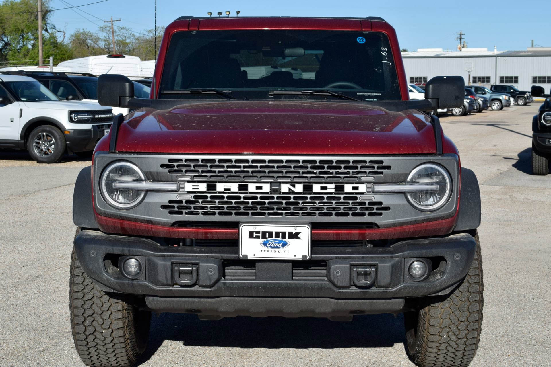 New 2026 Ford Bronco Badlands image 2