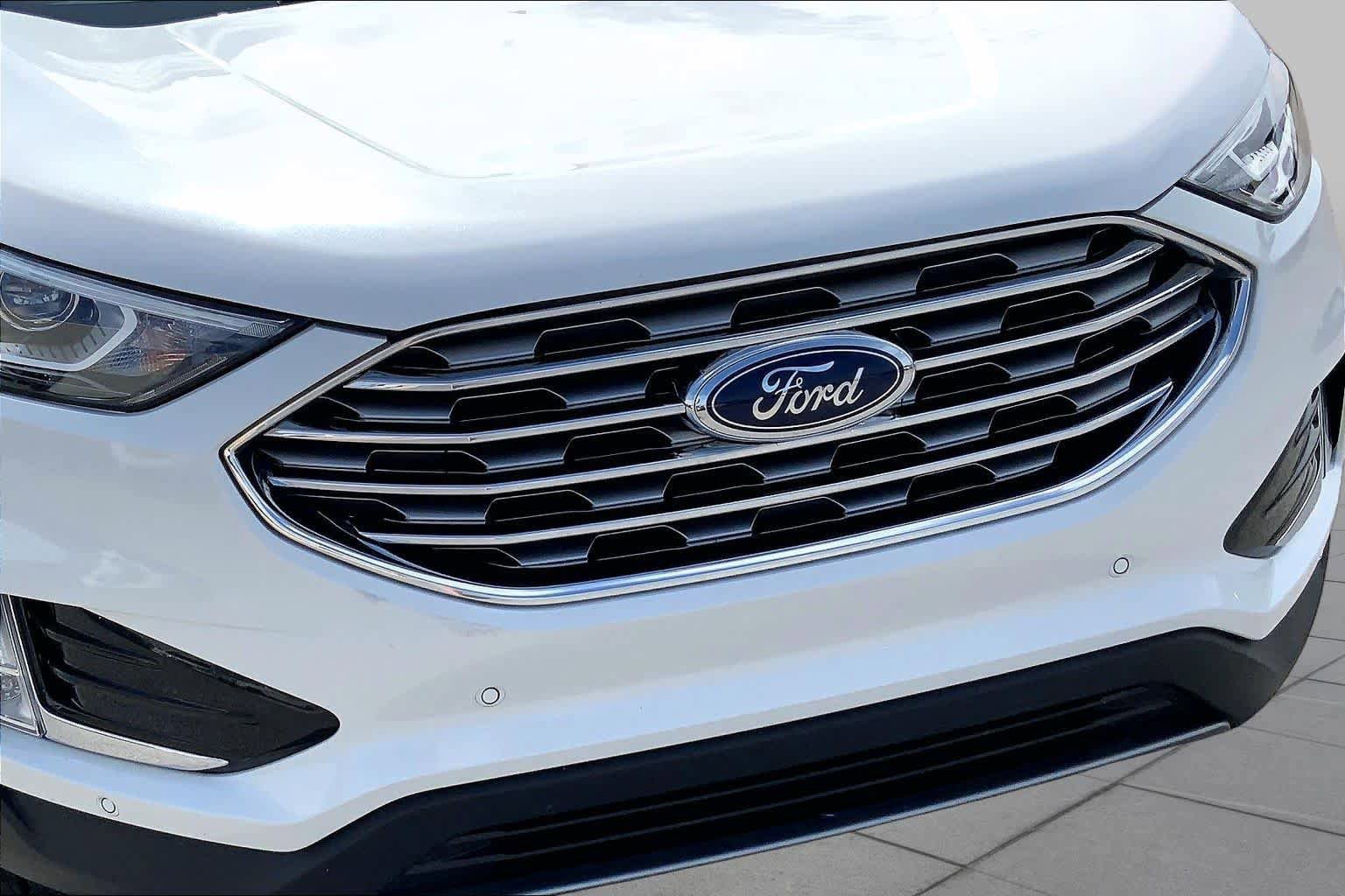 Certified 2021 Ford Edge Titanium FWD image 30