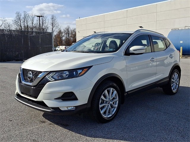 Used 2022 Nissan Rogue Sport SV image 3