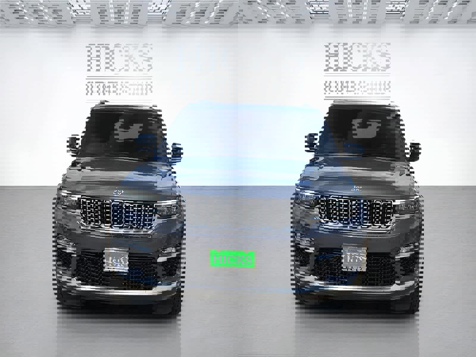 Used 2022 Jeep Grand Cherokee Summit w/ Luxury Tech Group V image 2