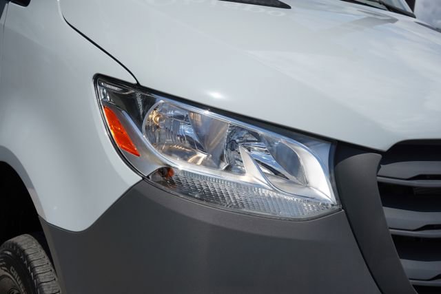 New 2025 Mercedes-Benz Sprinter 2500 image 13